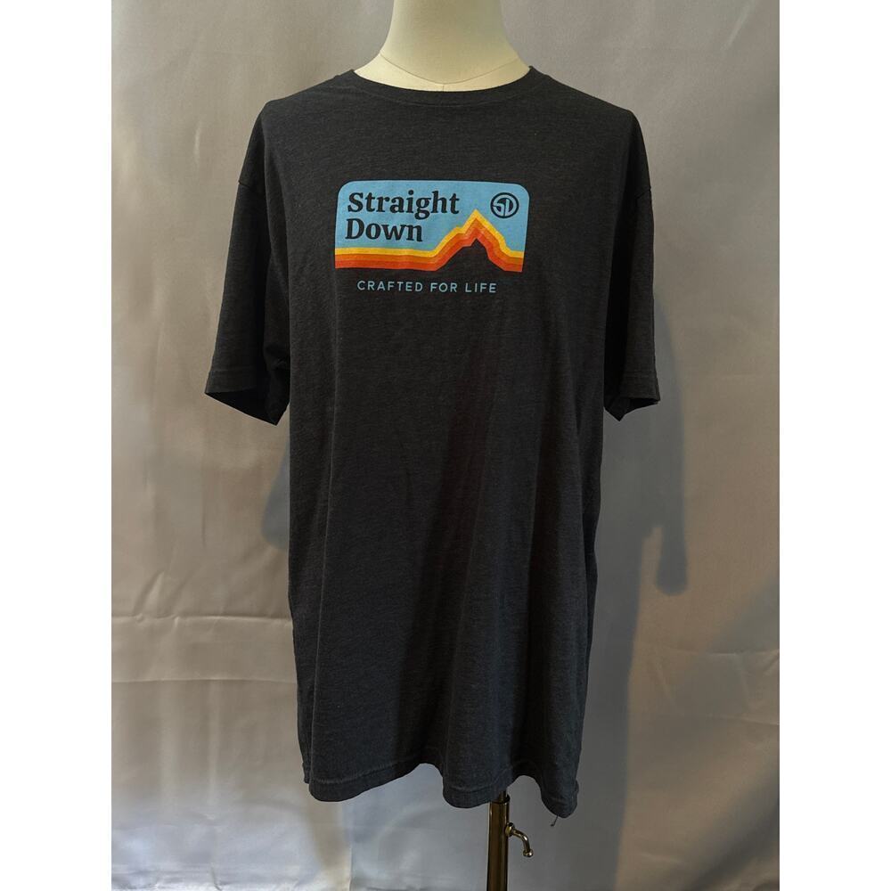 Men’s Straight Down Multicolored T-Shirt Sz XL